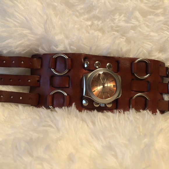 Nemisis genuine leather banded watch - Picture 3 of 5